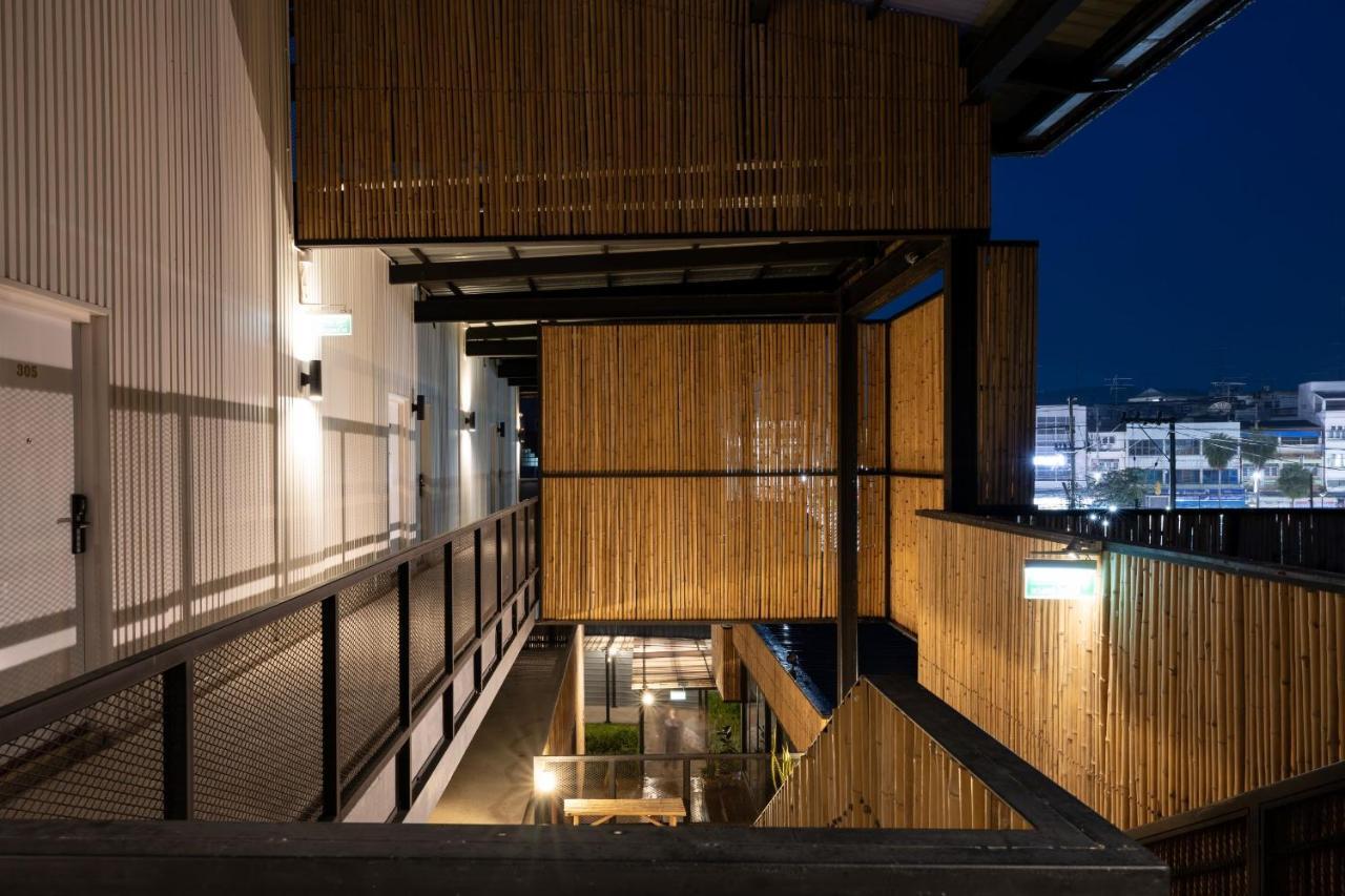 Pakchong Center Poshtel Hotel Exterior foto