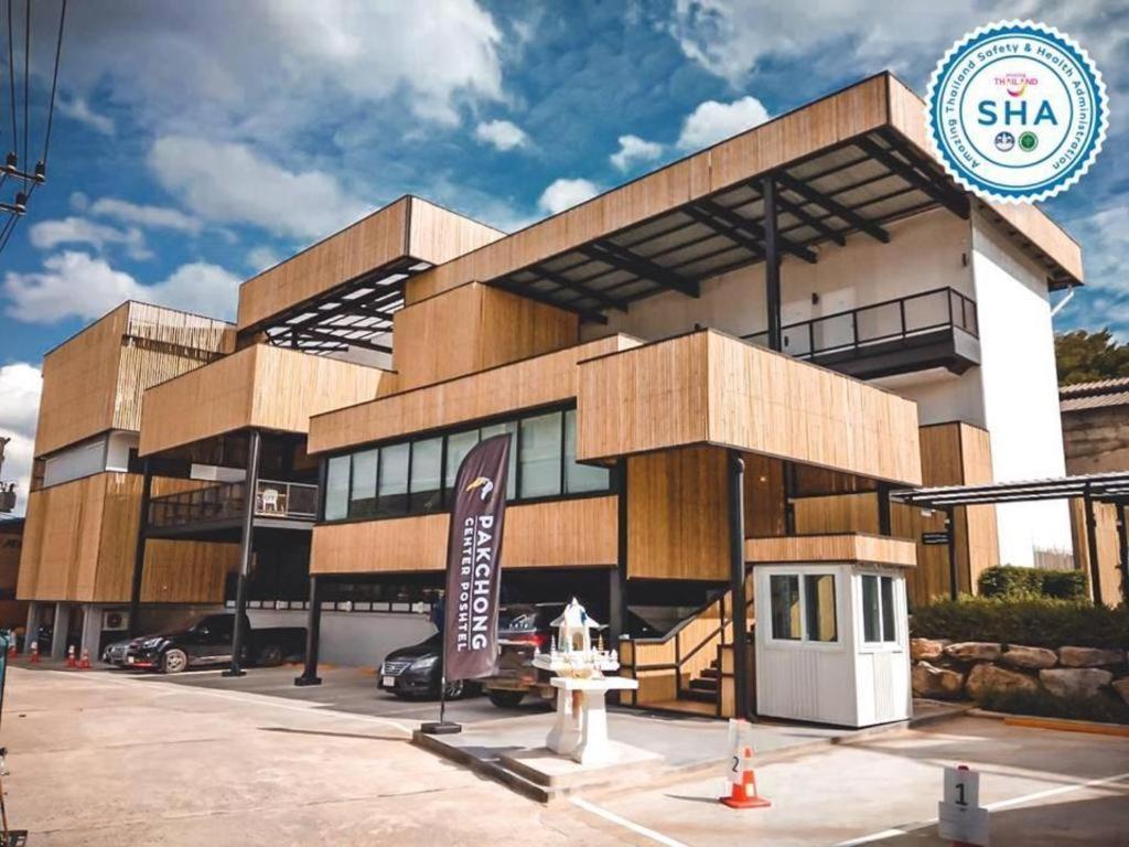 Pakchong Center Poshtel Hotel Exterior foto